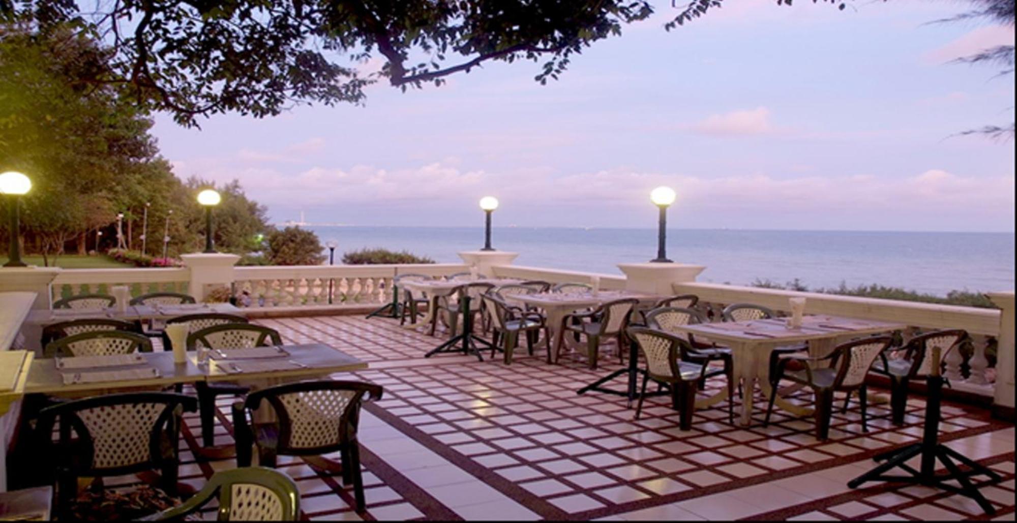 Purimas Beach Hotel & Spa Ban Chang (Rayong) Exterior foto