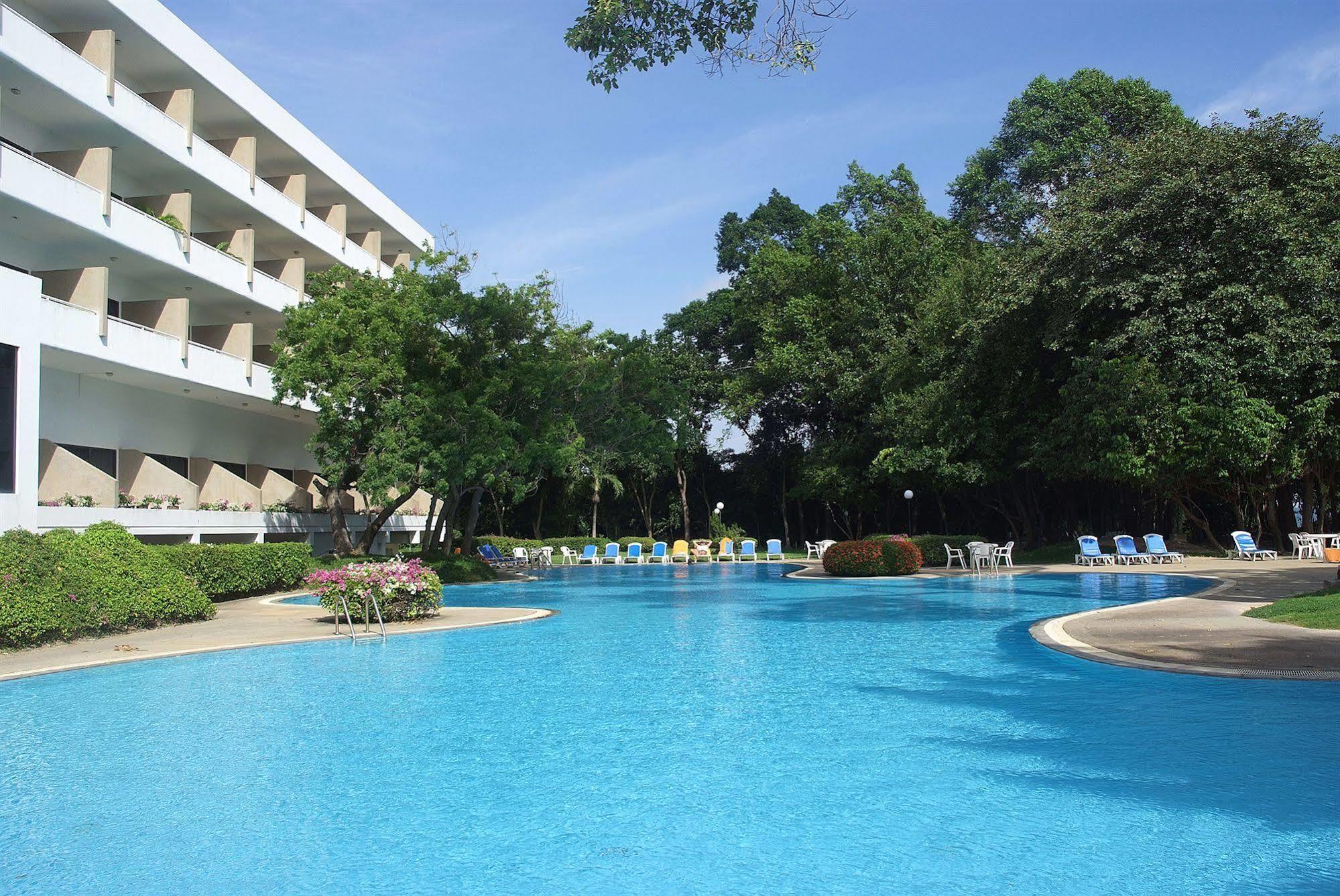 Purimas Beach Hotel & Spa Ban Chang (Rayong) Exterior foto